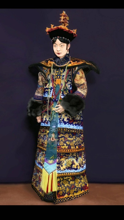 婉容 (えんよう) 満州国の皇后 愛新覚羅溥儀の正妃 - ニコニコ動画