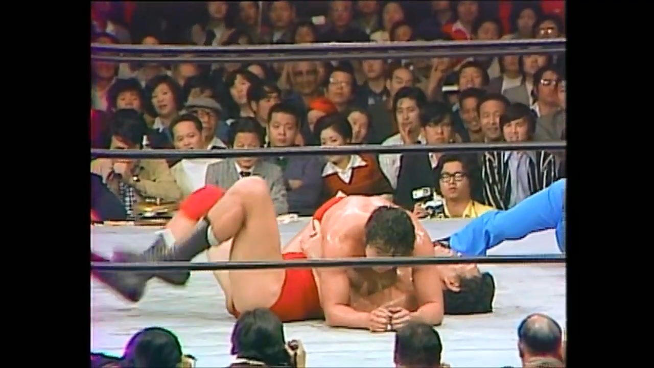 ジャイアント馬場 vs. ジャンボ鶴田 76年5月1日 全日 - ニコニコ動画