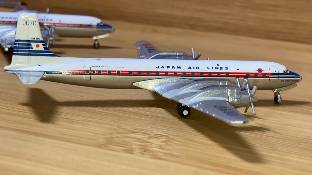 DeAgostini デアゴスティーニ　JAL旅客機コレクションNo.66 Douglas DC-7C ダグラスscale:1/400