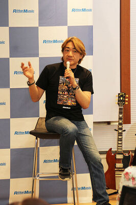 欲しいギターは借金してでも手に入れろ 野村義男ギター写真集イベントレポート ニコニコニュース