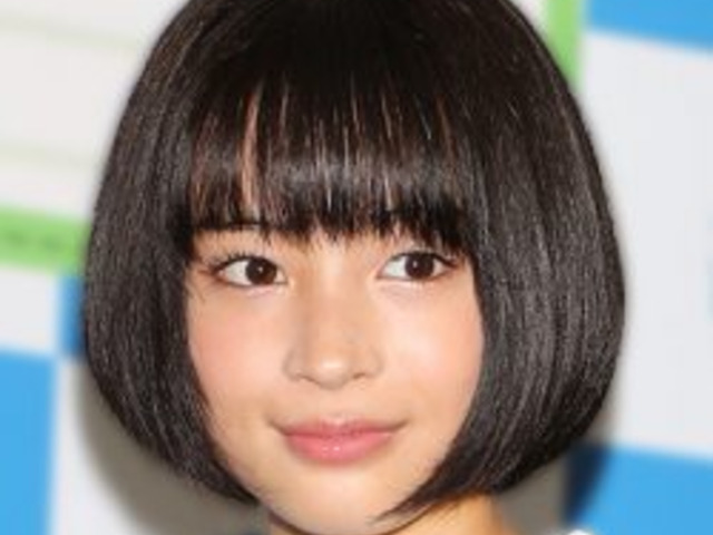 賛否の女王 広瀬すずをまるっと大解剖 写真集編 水着写真集は即3万部の増刷 ニコニコニュース