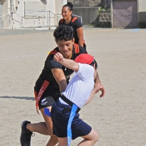 イベント報告 ラグビー女子セブンズnz代表チームが来日し北九州市内の小学校でタグラグビー教室を開催 ニコニコニュース