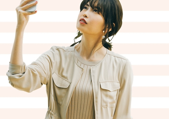 ベージュワンピ ブルゾンでカジュアルな着こなし 小物で遊ぶ大人のシンプルコーデ ニコニコニュース