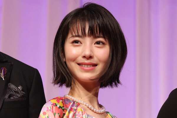 浜辺美波 恋愛事情を赤裸々告白 今まで彼氏は 理想はあのジブリキャラ ニコニコニュース