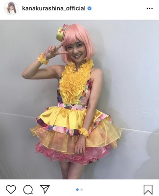 超絶可愛い 惚れてしまった 倉科カナ ピンク髪 ノースリ ミニスカのアイドル風ショットに絶賛の声 ニコニコニュース