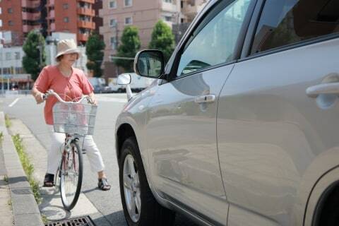 事故った相手 警察嫌がる 会社にバレるとまずい 当事者だけで示談していい ニコニコニュース