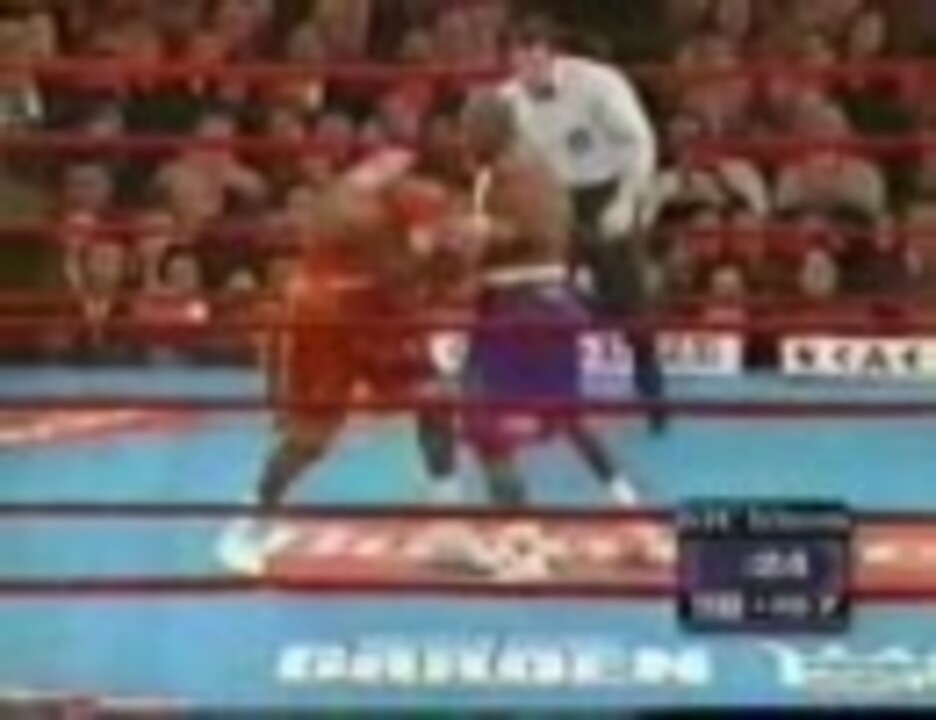 ボクシング ボクサーのパンチを避けるレフリー 神業 ニコニコ動画