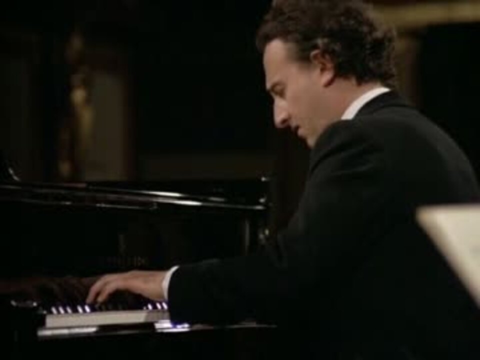 ポリーニ　モーツァルト：ピアノ協奏曲第23番 第2・第3楽章