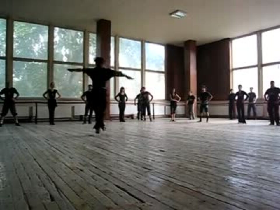 キレキレのグルグルのピタッ　グルジア国立バレエ団の練習風景