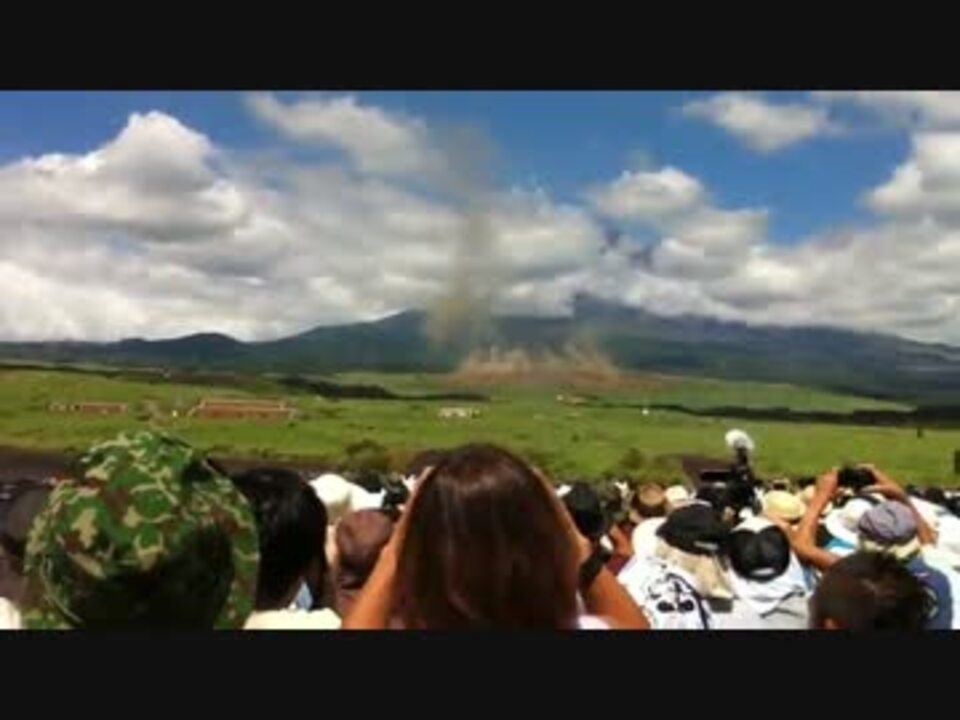 総合火力演習12 曳火射撃で富士山の形を描く ニコニコ動画