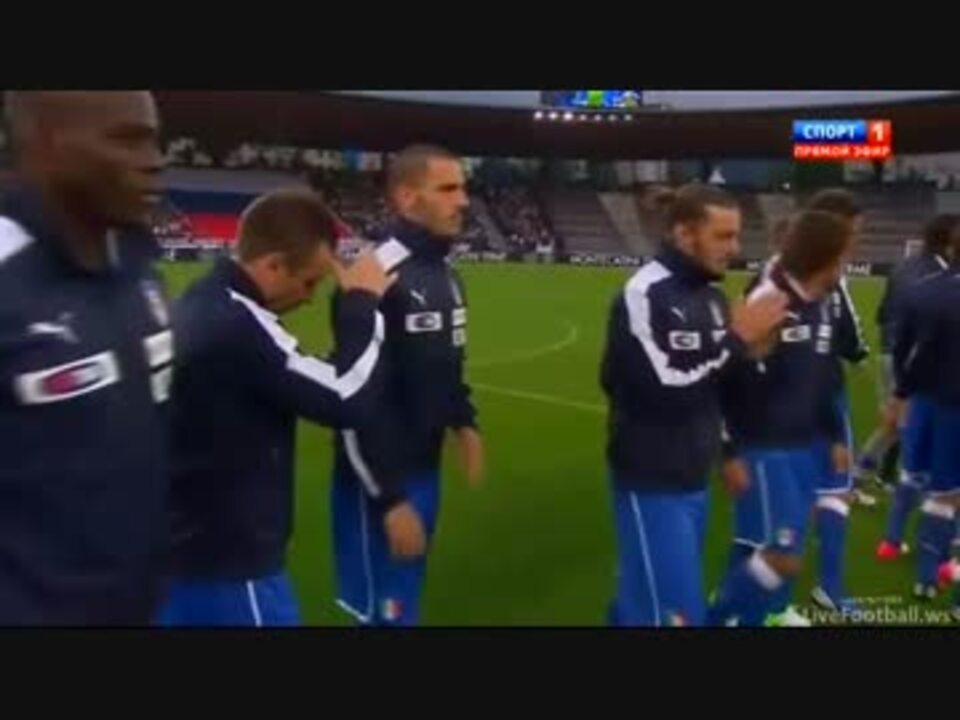 気合がハンパないイタリアサッカーファンの国歌斉唱 ニコニコ動画