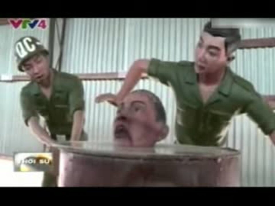 ベトナムの政治犯収容所で水責めの拷問を受ける人形がオバマそっくりでw ニコニコ動画