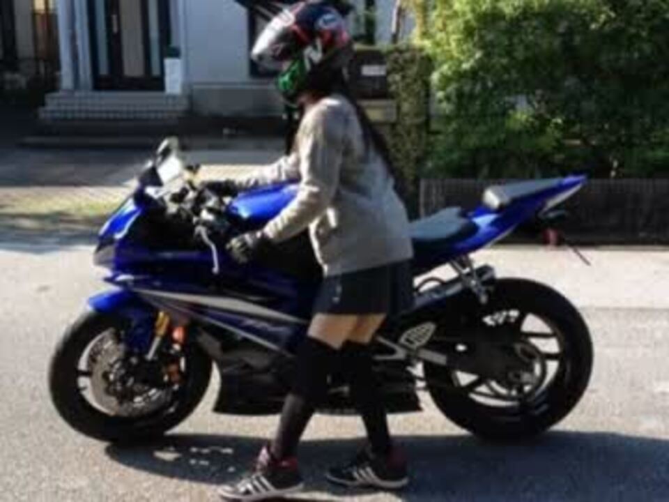 ミニスカ制服でバイク通学するjk ニコニコ動画