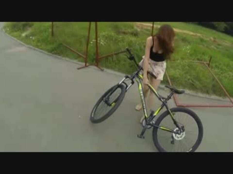 自転車事故の危険な振る舞いの検出