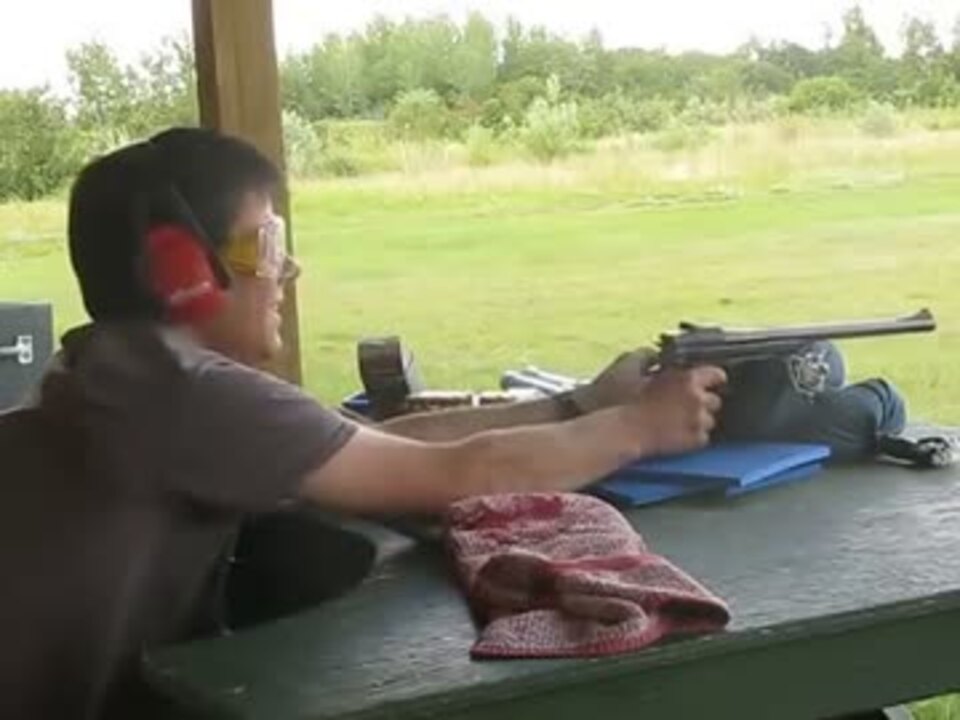 ライフル弾が撃てる拳銃 ドミネーター ニコニコ動画