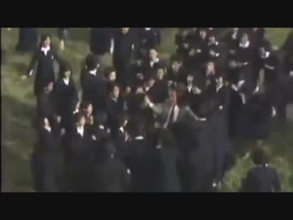 中学生が集団で武田玲奈を襲う瞬間 - ニコニコ動画