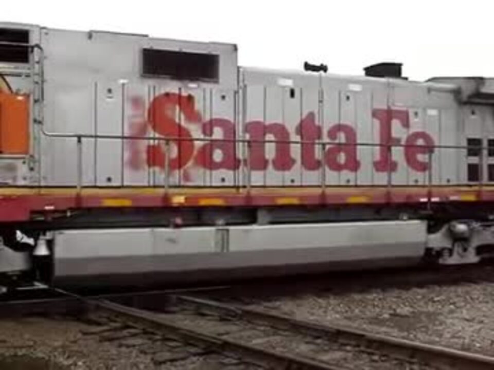 アメリカの貨物列車のすれ違い イリノイ州ジョリエット１ ニコニコ動画
