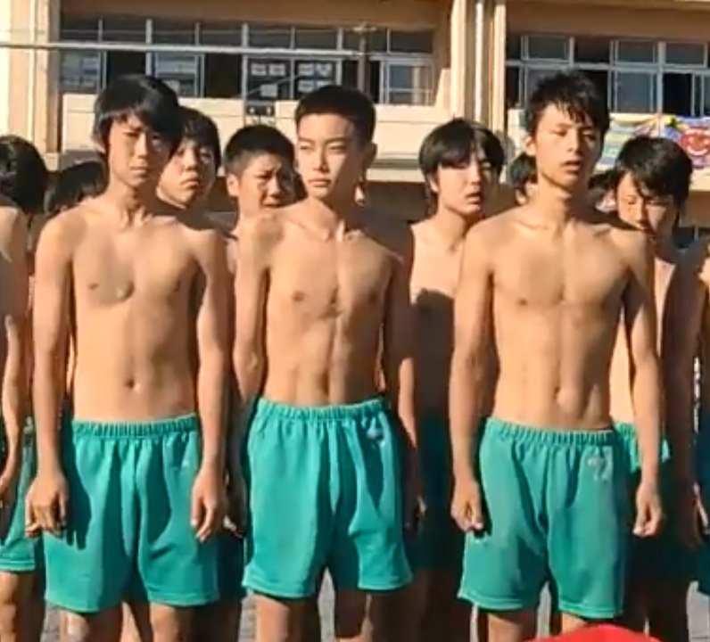 男子中学生の組体操