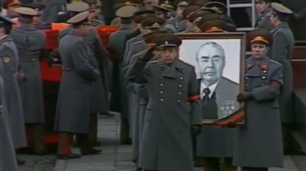 視聴要注意 19年11月15日 レオニード ブレジネフ書記長の葬儀 ニコニコ動画