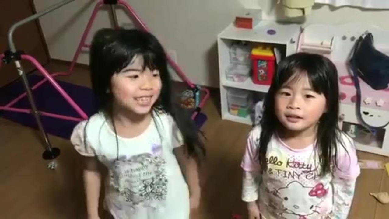 4歳と6歳の連続さかあがり