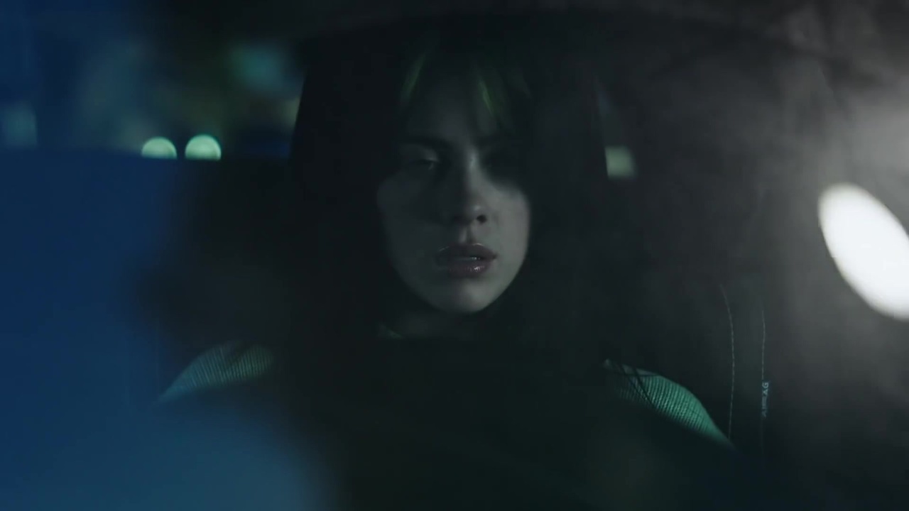 I wanted i wanted below. Билли Айлиш everything i wanted. Billie Eilish everything i wanted обложка. Everything i wanted Billie Eilish машина. Билли Айлиш под водой.