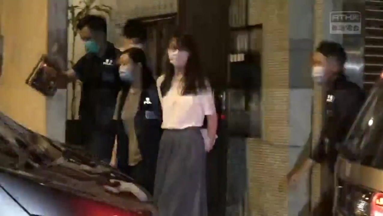 香港 国安法違反容疑で香港警察が民主活動家の周庭氏を逮捕 民主終了 ニコニコ動画