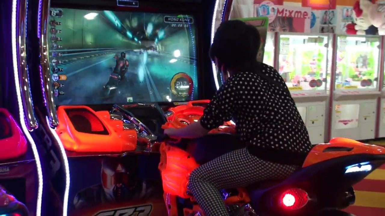 ゲームセンター Super Bikes3のゲームに挑戦するあい バイクには乗り慣れているはずなのに下手すぎるwww ニコニコ動画