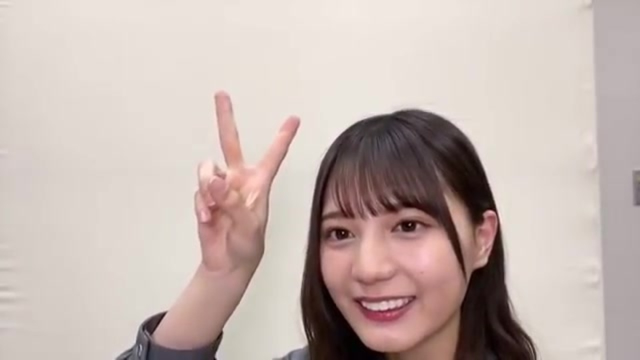 小坂菜緒 サイン入り写真 日向坂46 日向坂46】小坂菜緒1st写真集発売記念スペシャル 2021年4月15日