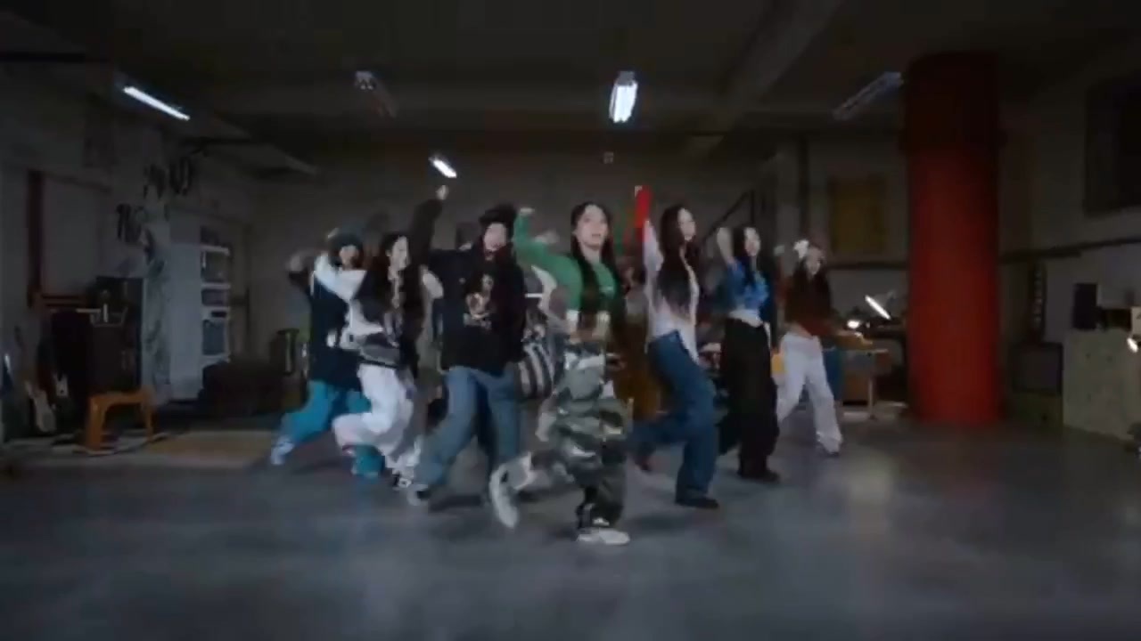 tripleS 'Rising' MV - ニコニコ動画