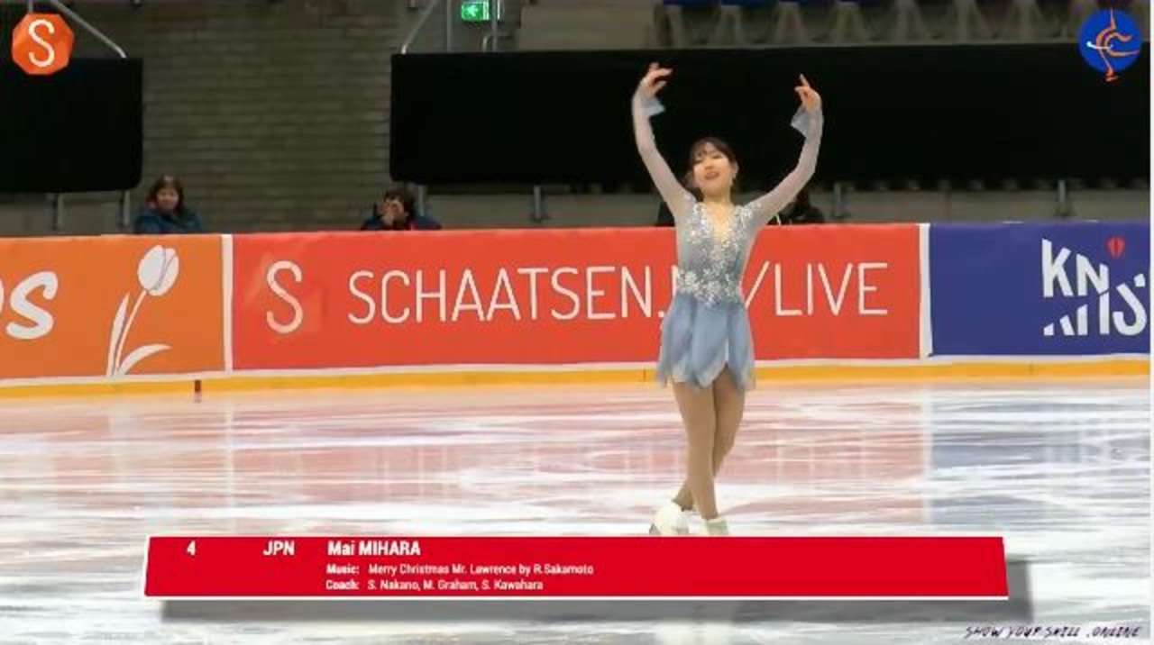 THE ICE 当選品 坂本花織 宮原知子 三原舞依　直筆サイン入　限定品 THE ICE 2022 MITSUME 坂本花織 三原舞依 宮原知子 オリジナル