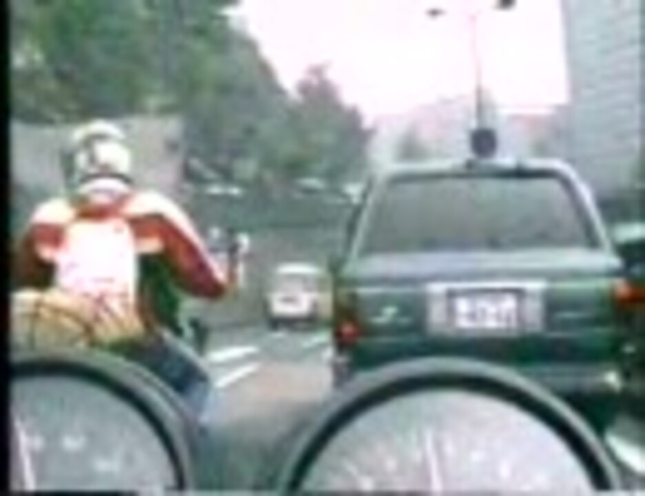 渋滞すり抜けバイク車載カメラ ニコニコ動画