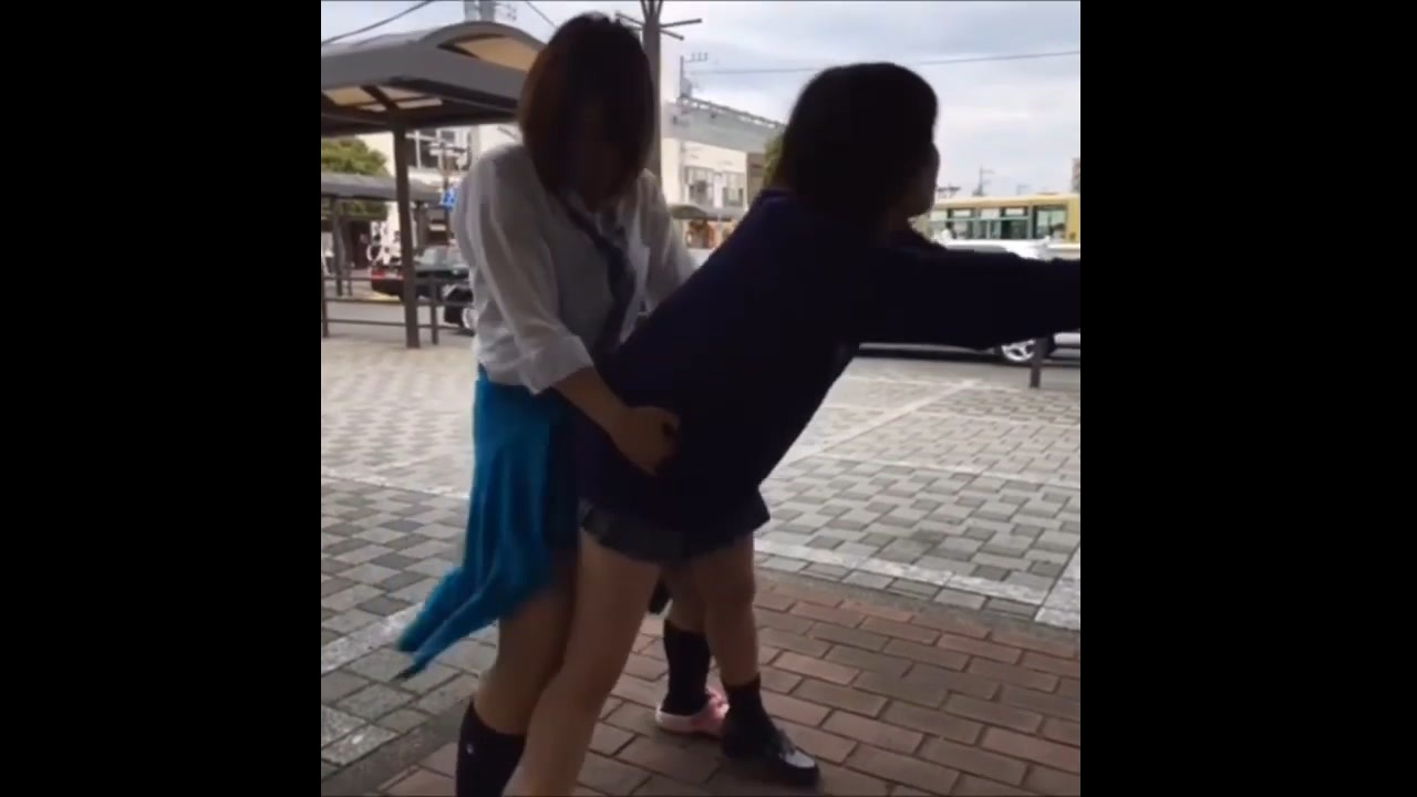 ふざけ　vine　エロ　学生 女子〇生の立ちバック - ニコニコ動画