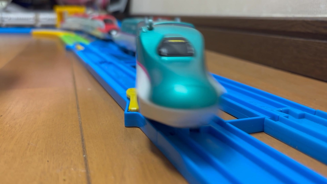 プラレール 北海道新幹線H5系 ＆ E5系はやぶさ＋ E6系こまち - ニコニコ動画