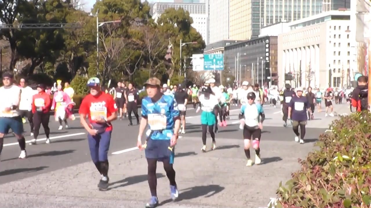 2025・東京マラソン（34km付近） - ニコニコ動画