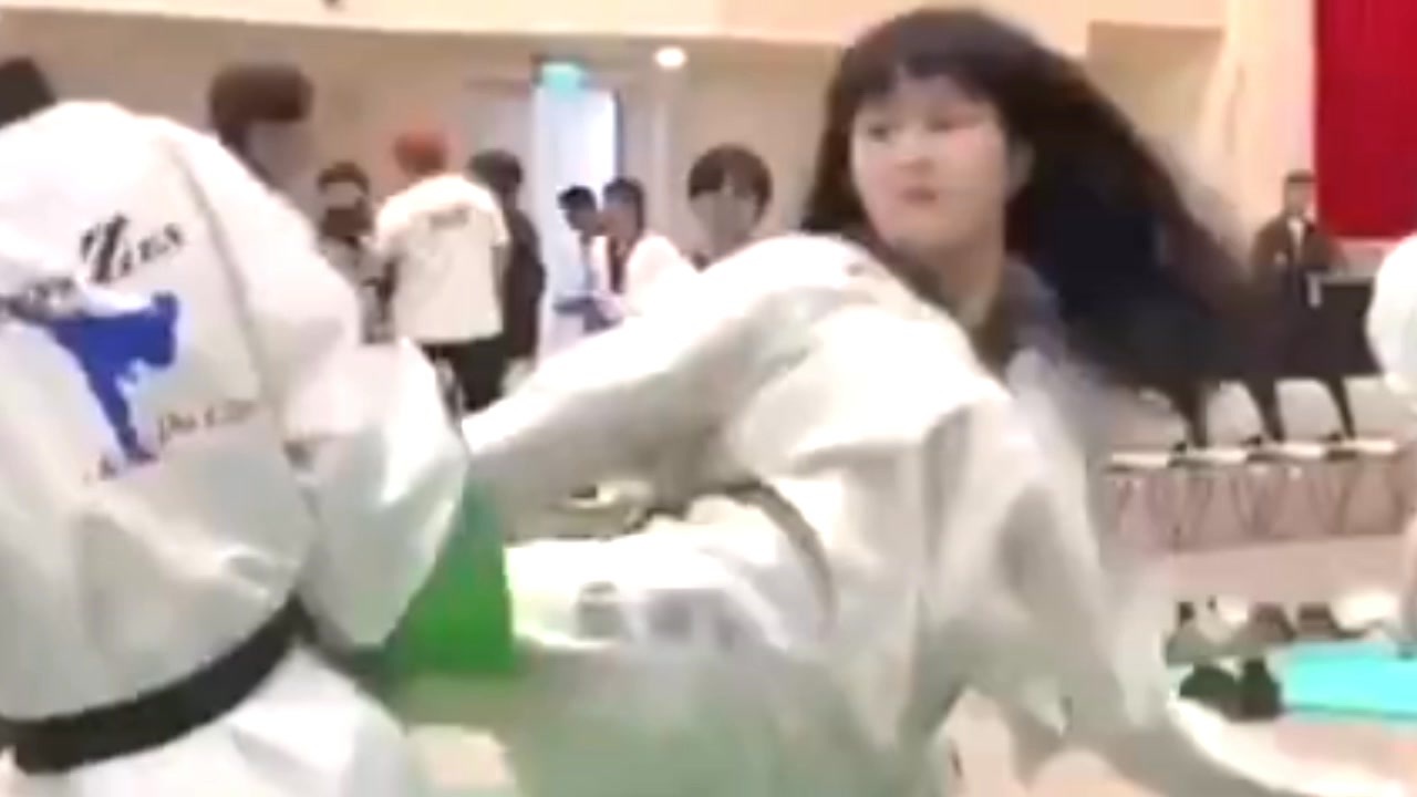 ホモと見るガチで最強すぎる中国の格闘家 - ニコニコ動画