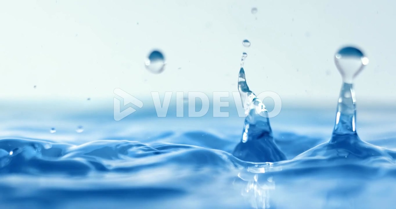 Rain water drops falling in super slow motion - ニコニコ動画