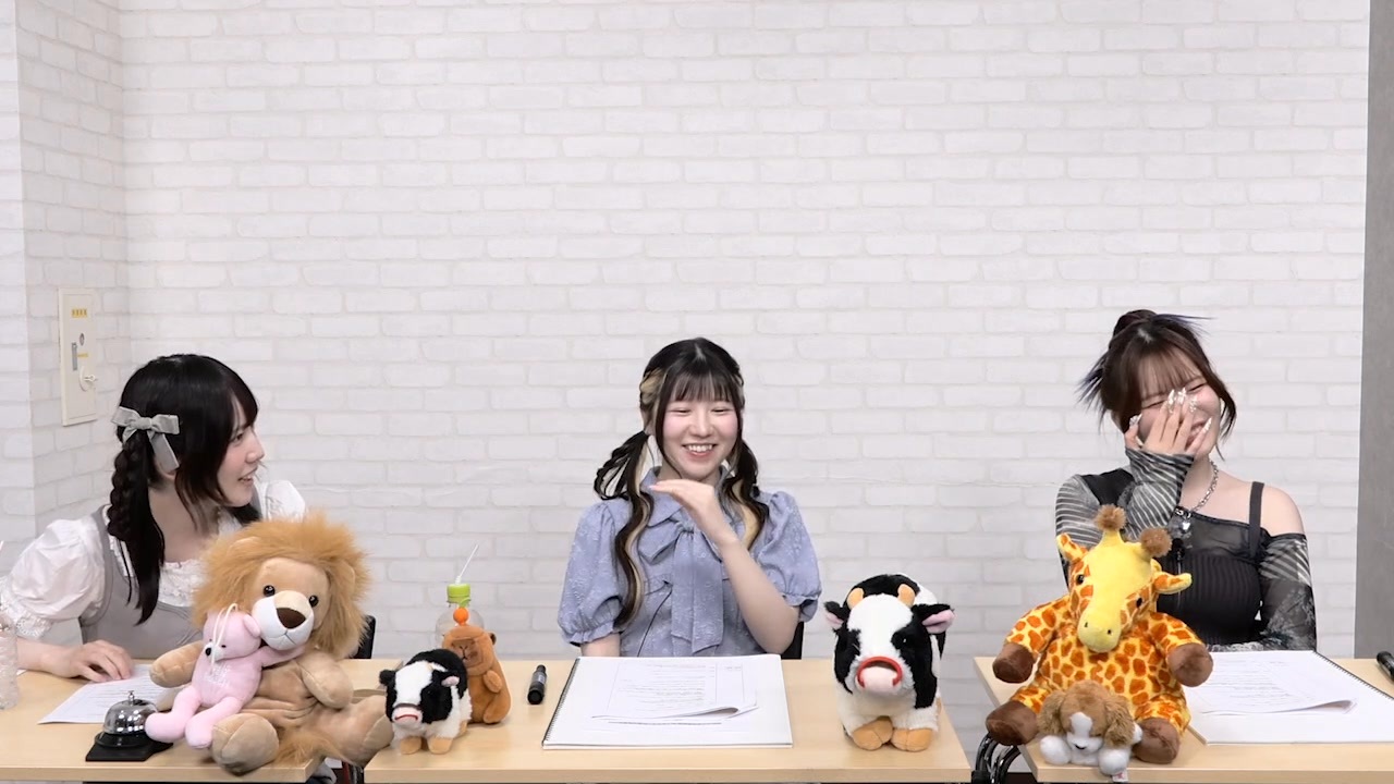 梅澤めぐ・紫月杏朱彩のラジオ花咲きカルタ　花岩 香奈　アクスタ　2点セット 第46回】梅澤めぐ・紫月杏朱彩のラジオ 花咲きカルタ（2026/9/2放送分