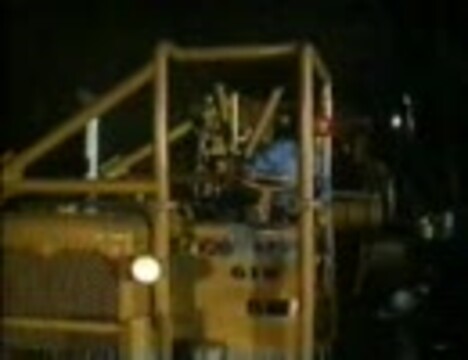 殺人ブルドーザー（原題：killdozer)7/8 - ニコニコ動画