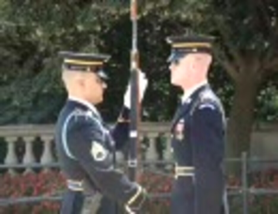 アメリカ軍 無名戦士の墓での衛兵交代式 衛兵交代 ニコニコ動画
