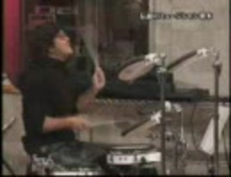 アルマジロの黒木サンが ドラム を演奏するようです ニコニコ動画