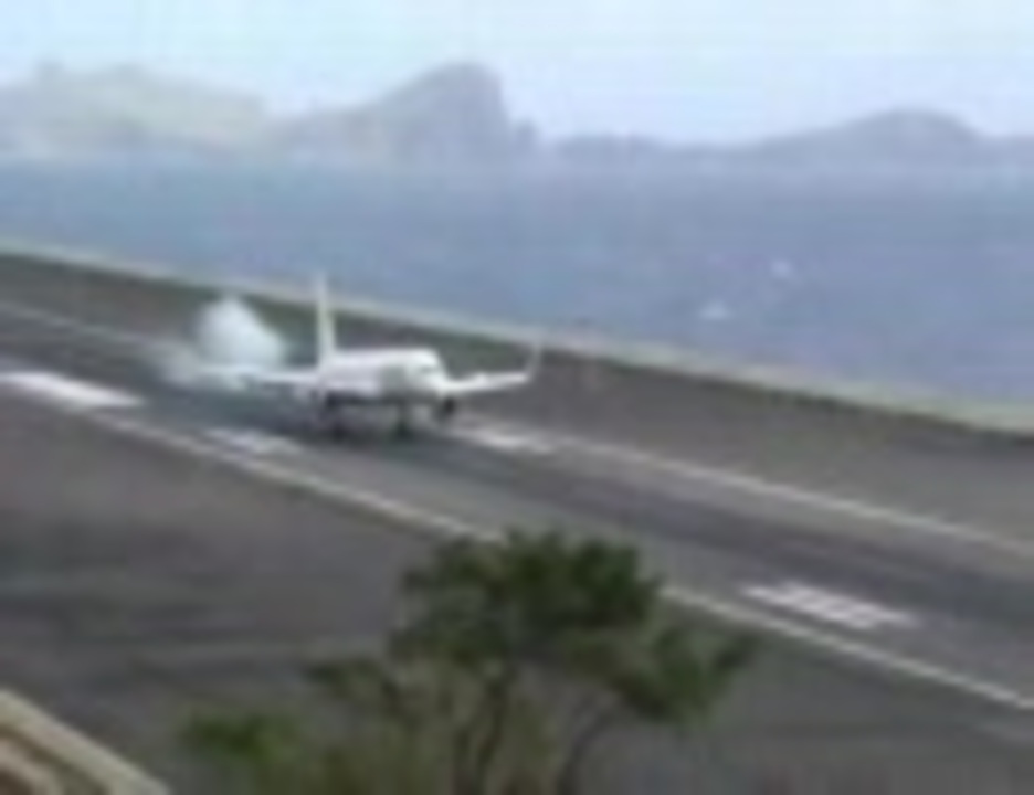 横風着陸 Madeira Funchal Airport ニコニコ動画